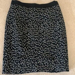 Ann Taylor animal print black silver 6 skirt